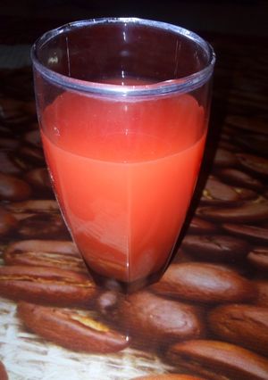 A picture of Water melon drink.