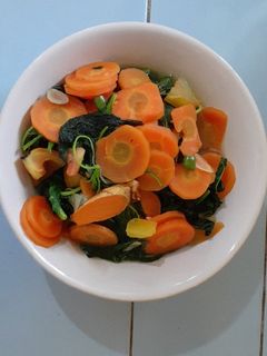 Foto resep Oseng bayam dan wortel