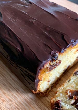 A picture of Rum Raisin (Sultana) Pound Cake with Chocolate Ganache.