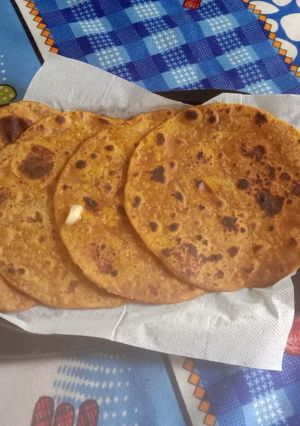 મસાલા વાળી રોટલી (Masala Rotli Recipe In Gujarati) રેસીપી મુખ્ય ફોટો