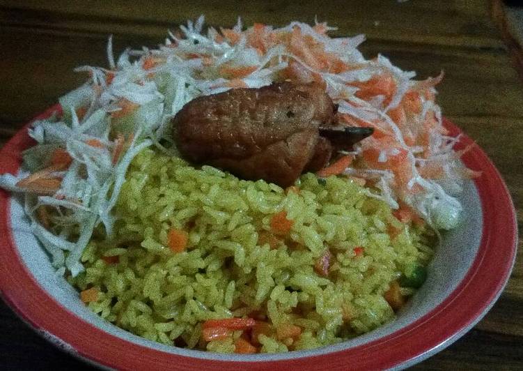 Steps to Prepare Any-night-of-the-week Fried Rice and Chicken with coleslaw