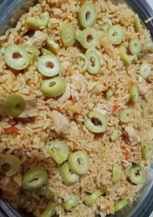 صورة لوصفة رز مبهر بالدجاج على الطريقه الاسبانيه ❤️