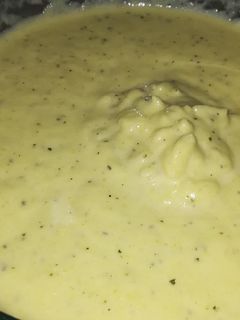 Una foto de Vichyssoise y algo más (sopa-crema fría)