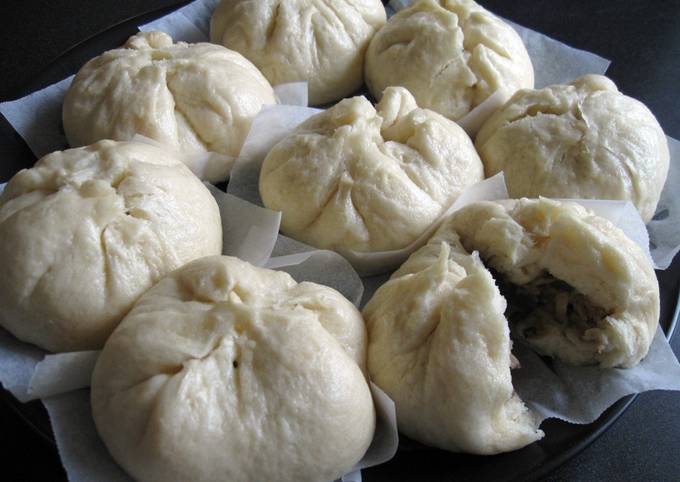 Nikuman (Steamed Pork Buns)