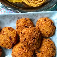 A picture of Ambode / Masala Vada.
