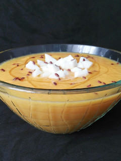 Una foto de Crema de calabaza con azafrán