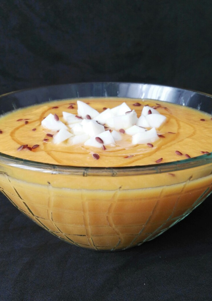 Una foto de Crema de calabaza con azafrán