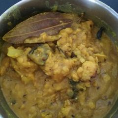 A picture of Cauliflower Potato curry.