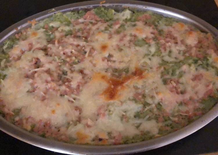 Pastel de carne y brócoli