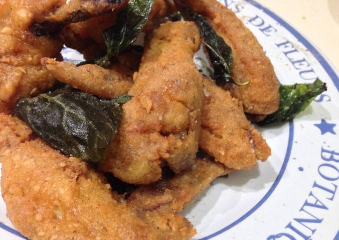 Taiwanese Basil Fried Chicken Wings | Ayam Goreng Basil Taiwan