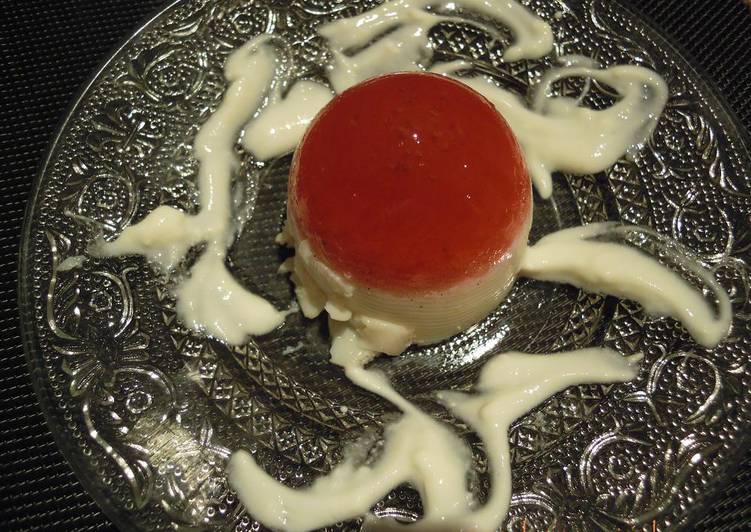 Pannacotta de vainilla y gelatina de fresas,  apto para diabéticos