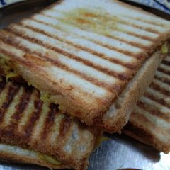 A picture of Grilled toast.