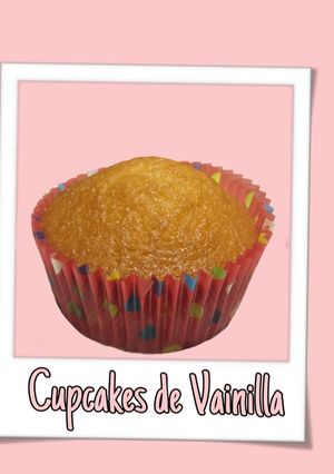 Una foto de Cupcakes de vainilla