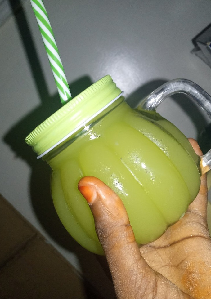 A picture of Lemonade.