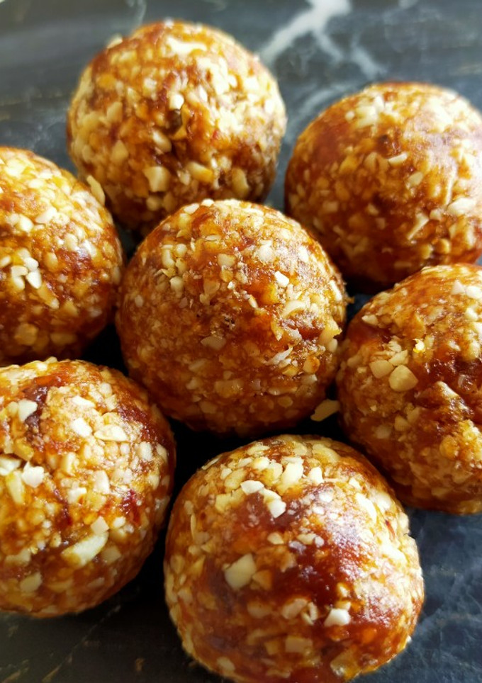 A picture of Peanuts-Dates Laddu (No Sugar).