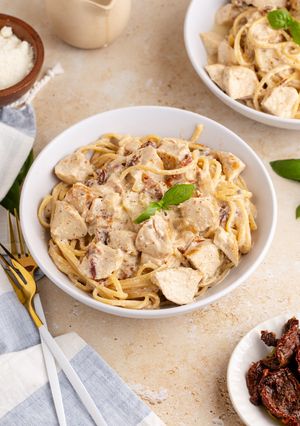 A picture of Creamy Chicken Pasta with Sun Dried Tomatoes.