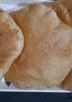 A picture of Ajwain puri.