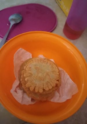 A picture of Egg flour fried.