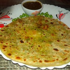 A picture of Green peas.Matarsutir Parata/Peas Paratha.