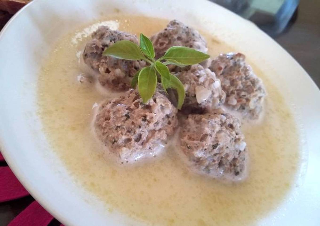 Yuvarlakia avgolemono (albóndigas griegas)