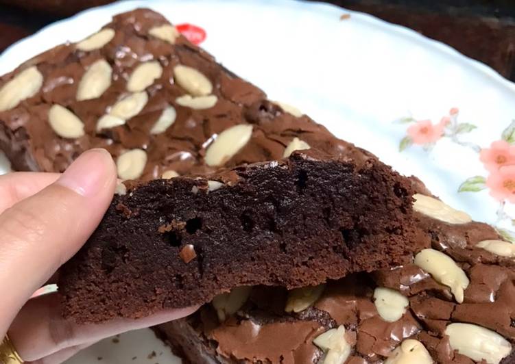 Resep Brownies Panggang Shiny&amp;Crust, Menggugah Selera