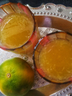 சாத்துக்குடி ஜூஸ் (saathukudi juice recipe in tamil) செய்முறை முக்கிய புகைப்படம்