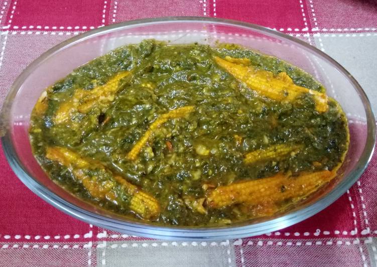 Quick and Easy Palak and baby corn curry