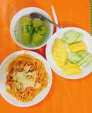 Canh khổ qua nhồi thịt - mỳ spaghetti