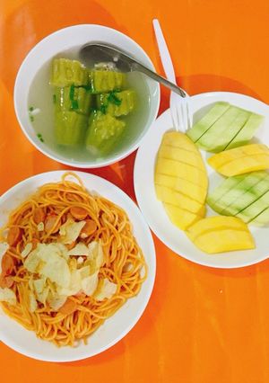 Hình của món Canh khổ qua nhồi thịt - mỳ spaghetti.