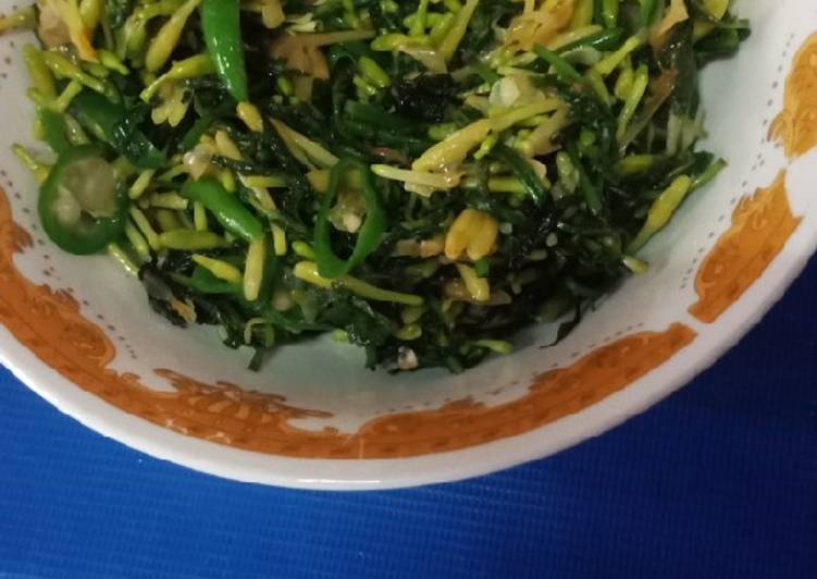 Cara Mempersiapkan Tumis pakis bunga pepaya Enak Resep Cara Mempersiapkan Tumis pakis bunga pepaya Enak Resep