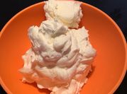 A picture of powdered sugar frosting