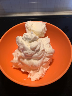 A picture of Buttercream.