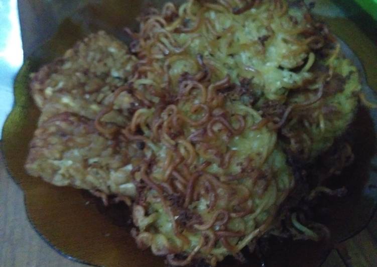 Omelette mie telur