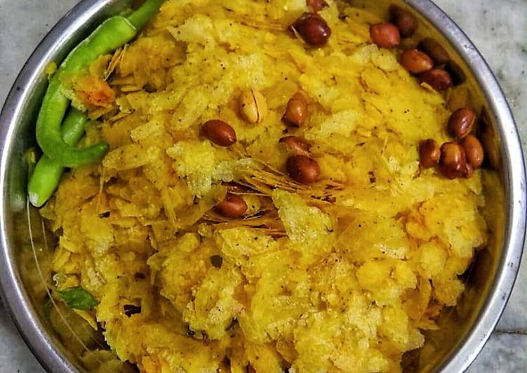 Roasted poha chevda