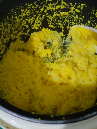 Cara Mudah Membuat Resep  Nasi kuning sederhana (nasi kuning rice cooker ala anak kosan) yang Lezat Sekali, Sempurna