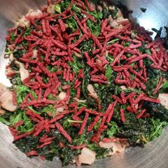 A picture of Carrot-Top and Spinach Wilted Salad.