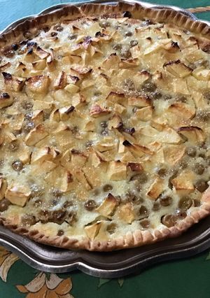 Une photo de Tarte au raisin blanc et pommes golden