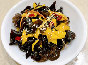 鳳梨涼拌木耳（素） 的食譜成品照片