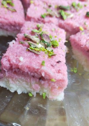 A picture of Coconut burfi.