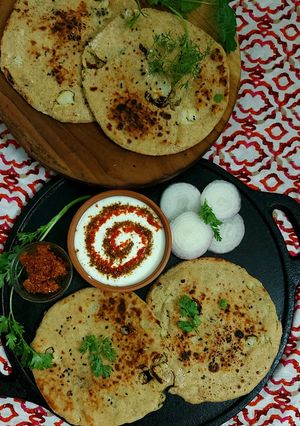 A picture of Millet Stuffed Kulcha.