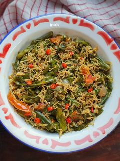 Foto resep Tumis Pedas Genjer Plus Tabur Teri Medan Goreng