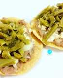 Tostadas de nopales y frijoles
