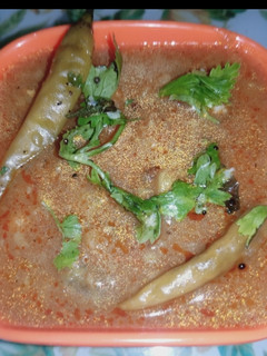 खस्ता कचौड़ी वाली आलू की सब्जी (khastha kachodi wali aloo ki sabzi recipe in Hindi) रेसिपी मुख्य फोटो