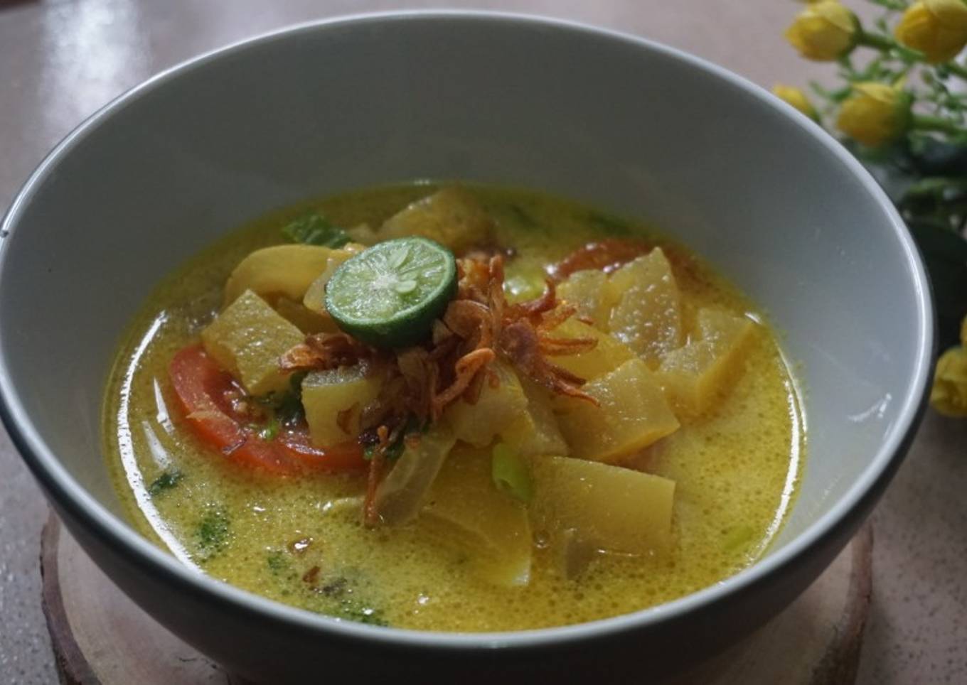 Soto kikil santan