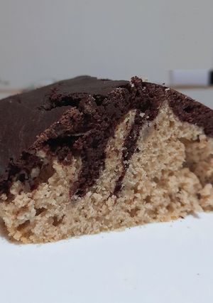 Una foto de Budín marmoleado de harina de avena