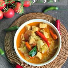 A picture of Tongseng Ayam.