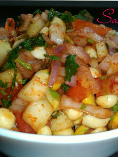 A picture of Mango peanuts Salad.