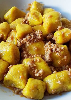 Foto di Gnocchi di patate alla curcuma