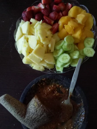 Easy Steps Make Recipes Fruit Salad with Palm Sugar Dressing *Vegan the Can Spoil the Tongue Tasty.