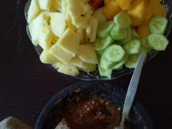 Easy Steps to Make Recipes Fruit Salad with Palm Sugar Dressing *Vegan the Can Spoil the Tongue So Delicious.